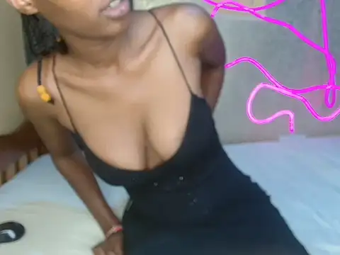 Cindie Channel online show from November 19, 2025, 3:45 pm