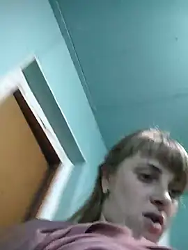 CoddessCrystal online show from November 11, 2025, 8:25 am