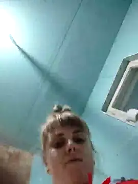 CoddessCrystal online show from November 28, 2025, 7:49 pm