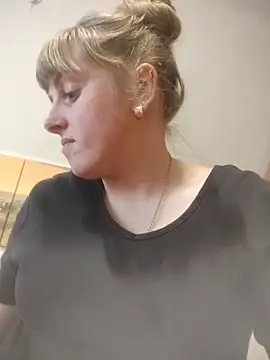 CoddessCrystal online show from February 14, 2026, 1:19 pm