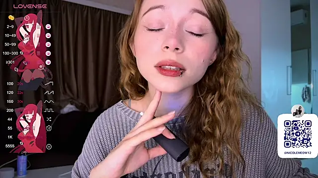  SofiaBrown online show from November 27, 2025, 1:57 pm