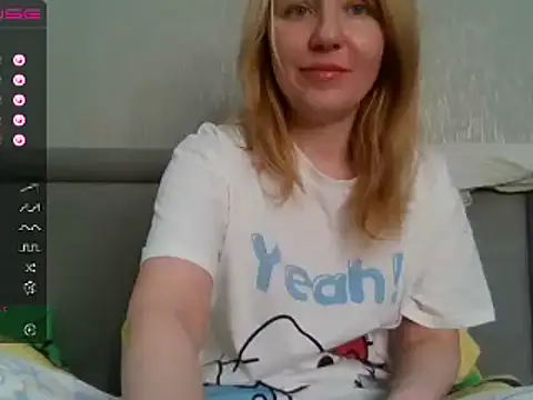 Snapshot of urbadkitty chatting on January 9, 2025, 11:25 am urbadkitty online show from January 9, 2025, 11:25 am