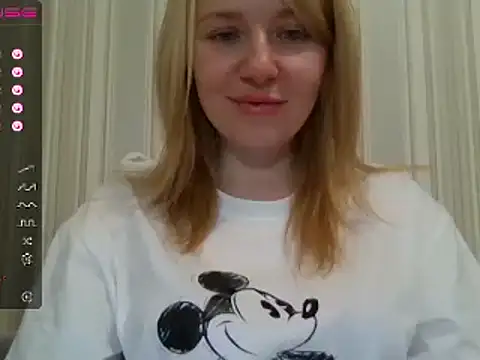 Snapshot of urbadkitty chatting on January 19, 2025, 10:50 am urbadkitty online show from January 19, 2025, 10:50 am