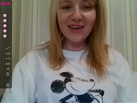 Snapshot of urbadkitty chatting on January 19, 2025, 1:55 pm urbadkitty online show from January 19, 2025, 1:55 pm