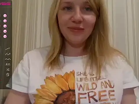 Snapshot of urbadkitty chatting on February 15, 2025, 2:00 pm urbadkitty online show from February 15, 2025, 2:00 pm