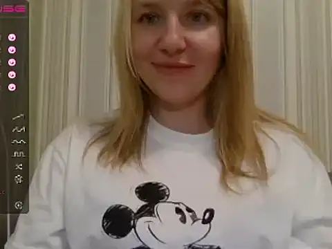 Snapshot of urbadkitty chatting on March 1, 2025, 4:11 pm urbadkitty online show from March 1, 2025, 4:11 pm