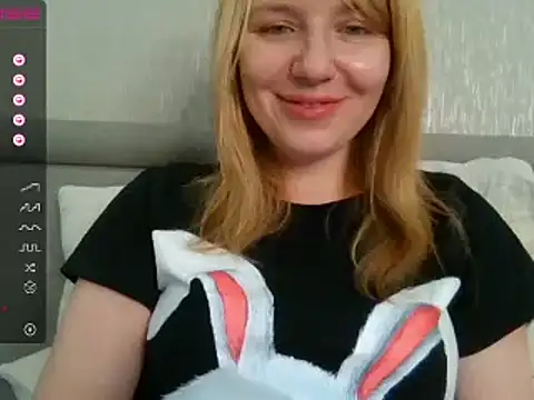 Snapshot of urbadkitty chatting on March 4, 2025, 7:08 am urbadkitty online show from March 4, 2025, 7:08 am