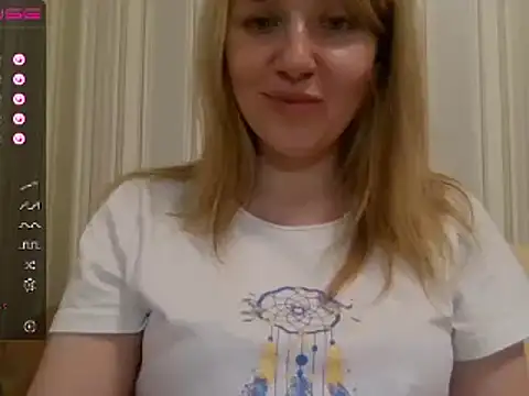 Snapshot of urbadkitty chatting on March 6, 2025, 1:35 pm urbadkitty online show from March 6, 2025, 1:35 pm