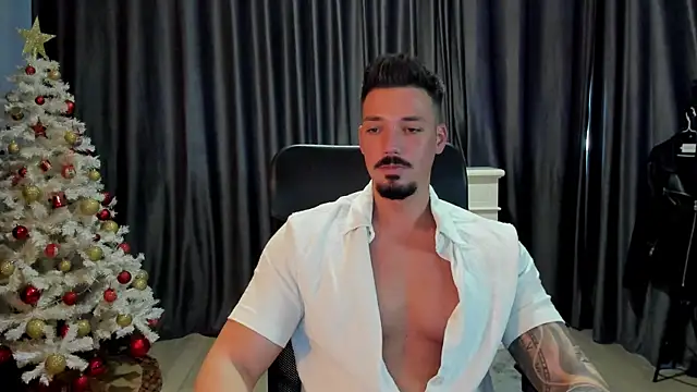 HaydenSpearss online show from December 18, 2024, 1:02 pm