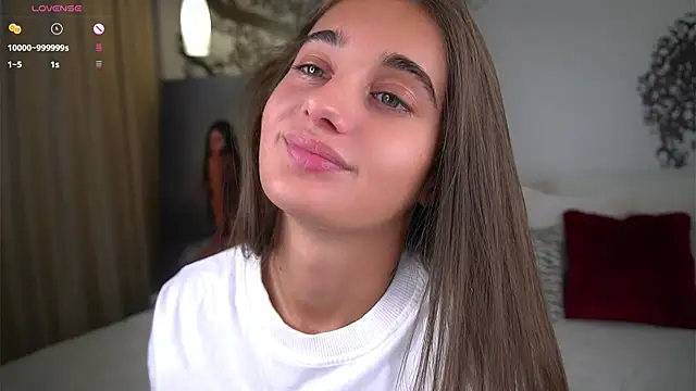 PiquingOgalala online show from September 30, 2025, 1:32 am