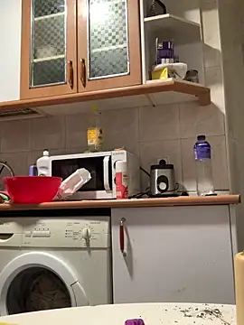 Laanegraofficial  online show from April 9, 2026, 9:20 pm