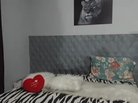 Snapshot of Sarahmonesexy chatting on February 19, 2025, 11:46 pm Sarahmonesexy online show from February 19, 2025, 11:46 pm