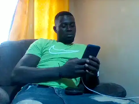 ClinDi online show from October 15, 2025, 1:11 pm