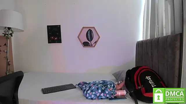 aleja rythm online show from October 24, 2025, 6:48 pm