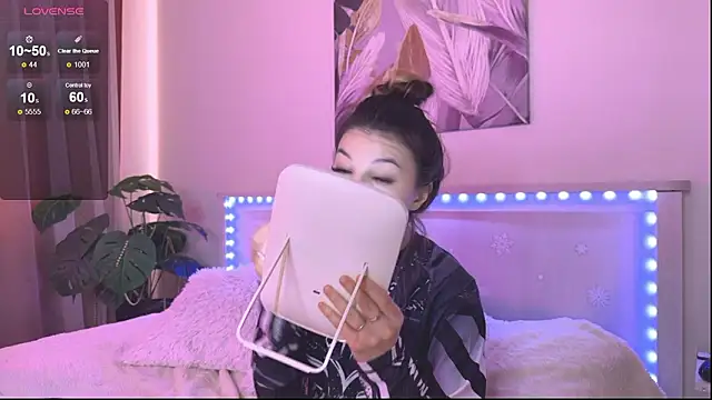 Veronica leal online show from March 21, 2026, 11:04 am