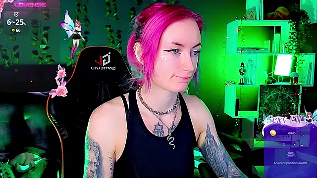  HelenCarter online show from January 19, 2025, 8:41 pm