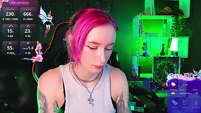  HelenCarter online show from January 28, 2025, 8:47 pm