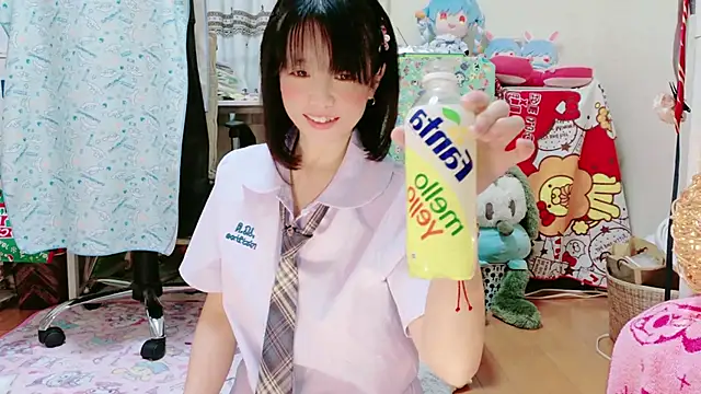 renapiyon8182 online show from February 17, 2025, 7:10 pm