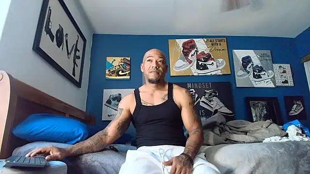 Snapshot of athephenomenal1 chatting on November 7, 2025, 5:13 pm athephenomenal1 online show from November 7, 2025, 5:13 pm