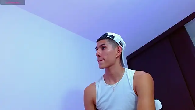 Valerio 20 online show from March 20, 2025, 10:40 pm