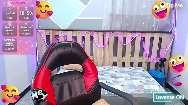 Lina10 online show from March 2, 2025, 4:53 pm