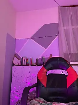 Lina10 online show from November 5, 2025, 9:04 pm