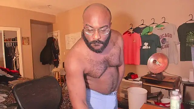 MrChuckDailyXXX online show from January 13, 2026, 5:35 am