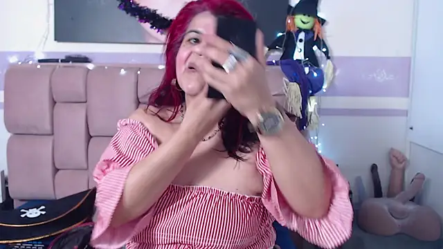 RoxetteMature online show from October 28, 2025, 11:58 am