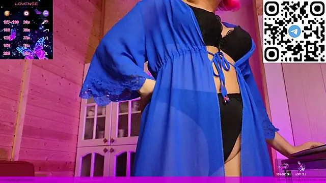 Snapshot of EVAshinyGIRL chatting on February 15, 2025, 6:23 pm EVAshinyGIRL online show from February 15, 2025, 6:23 pm