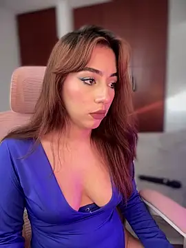 veronicaapink online show from September 12, 2025, 9:26 pm