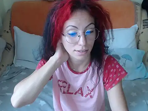 Emmatoo online show from September 12, 2025, 9:53 am