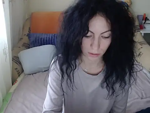 Emmatoo online show from November 27, 2025, 10:39 am