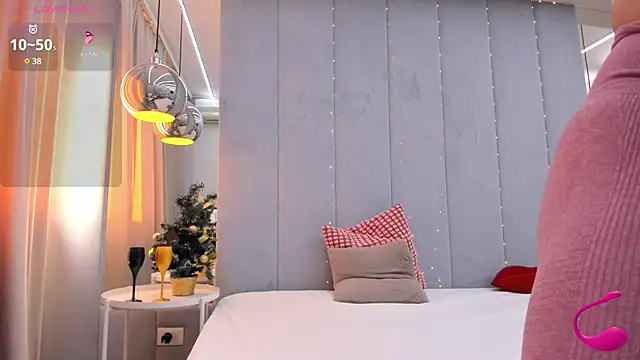 Snapshot of Jessy_Jo chatting on February 14, 2025, 6:23 am Jessy Jo online show from February 14, 2025, 6:23 am