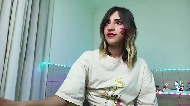 Snapshot of linnie_ chatting on September 19, 2025, 6:59 am linnie  online show from September 19, 2025, 6:59 am