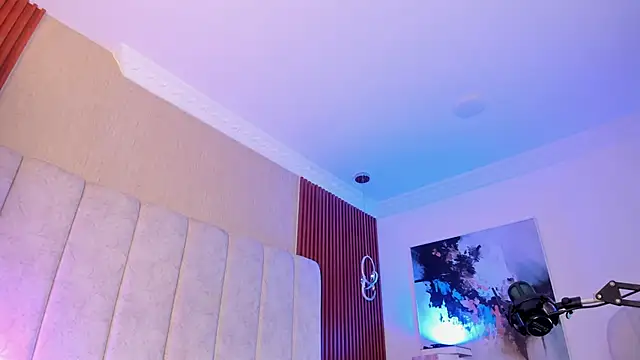 HannaRed  online show from October 11, 2025, 7:45 pm