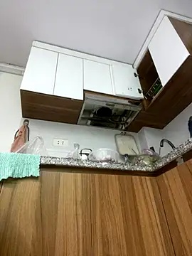 Snapshot of -SingleMom- chatting on September 25, 2025, 2:04 am -SingleMom- online show from September 25, 2025, 2:04 am