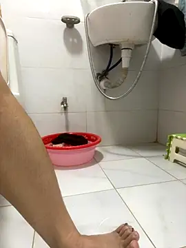 Snapshot of -SingleMom- chatting on October 17, 2025, 2:04 am -SingleMom- online show from October 17, 2025, 2:04 am