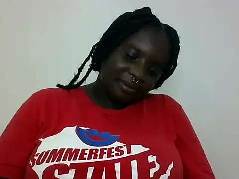 hotebbbyy online show from September 19, 2025, 7:25 pm