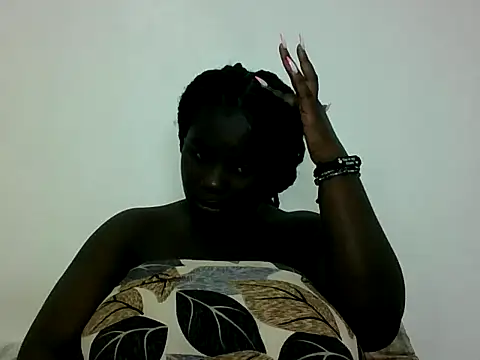 hotebbbyy online show from September 23, 2025, 2:25 am