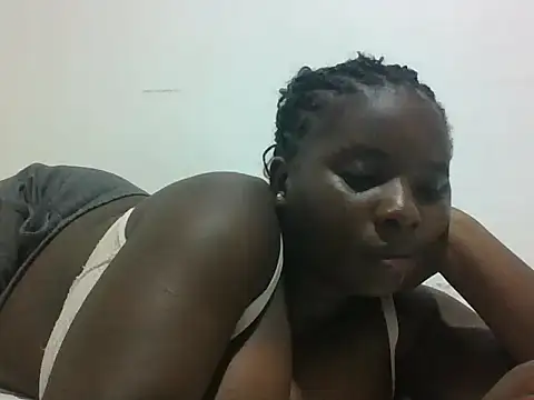 hotebbbyy online show from March 5, 2026, 9:44 pm