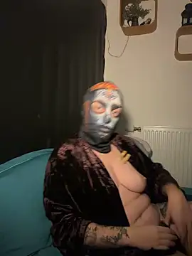 SaihtamX online show from February 6, 2026, 3:33 am