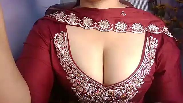 KhwahisHH online show from November 2, 2025, 4:31 pm