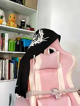 ItsNaiixa online show from February 1, 2026, 6:50 pm