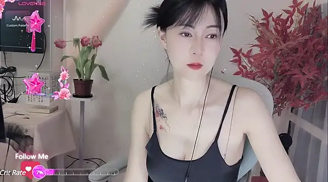 Lisa-s online show from March 13, 2025, 1:18 pm