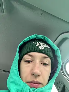 KateRedgar online show from March 5, 2025, 8:21 am