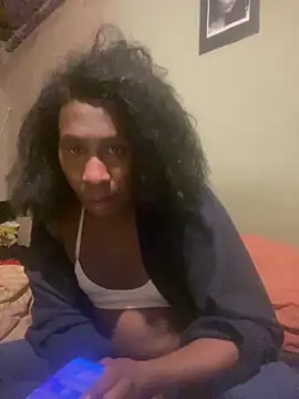 Moorella1 online show from April 8, 2026, 8:20 pm