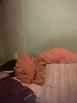 Moorella1 online show from April 13, 2026, 6:02 pm