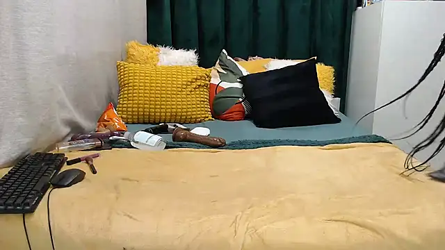 GaggingQueenxx online show from September 16, 2025, 3:24 pm