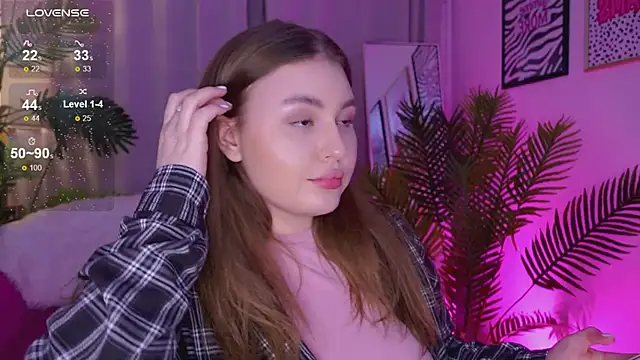 Mia  Peach online show from February 27, 2025, 6:07 am