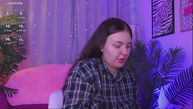 Mia  Peach online show from March 8, 2025, 3:50 am